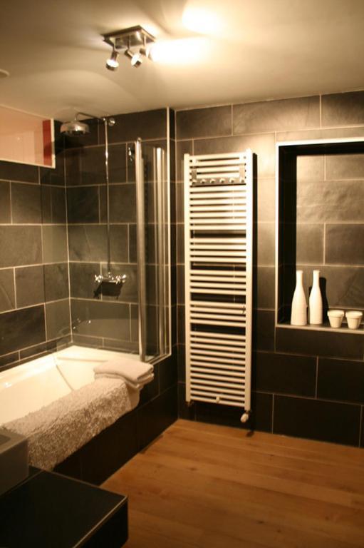 B&B La Chapelle Au Puits La Louviere Room photo